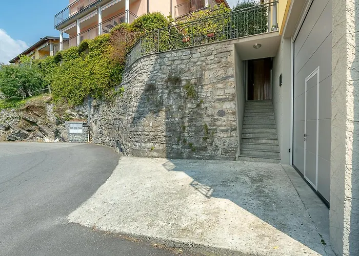 Dea House